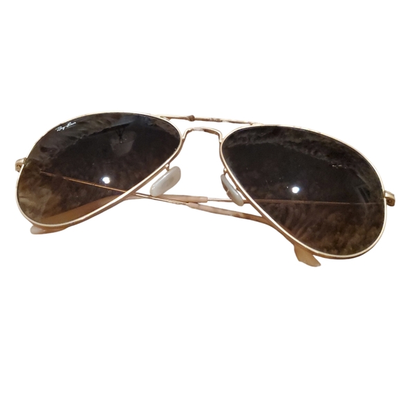 Ray Ban Aviator Large Gold Sunglasses and Case - Picture 6 of 11